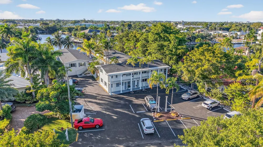 1821 MIDDLE RIVER DRIVE #7 Fort Lauderdale, FL 33305