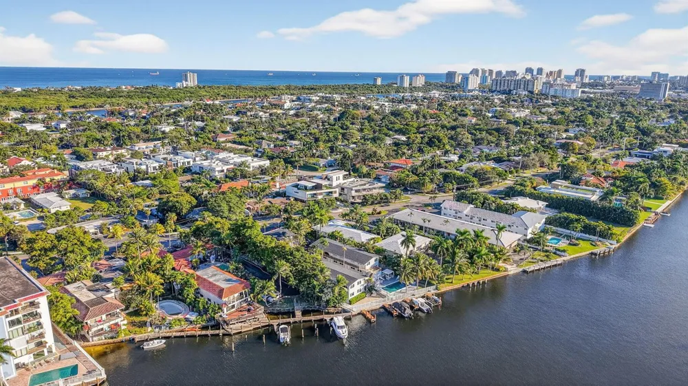 1821 MIDDLE RIVER DRIVE #7 Fort Lauderdale, FL 33305