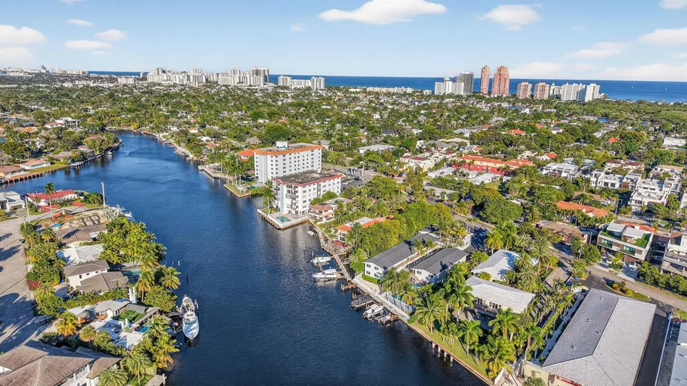 1821 MIDDLE RIVER DRIVE #7 Fort Lauderdale, FL 33305