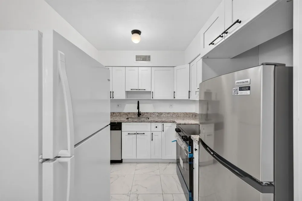 1821 MIDDLE RIVER DRIVE #7 Fort Lauderdale, FL 33305