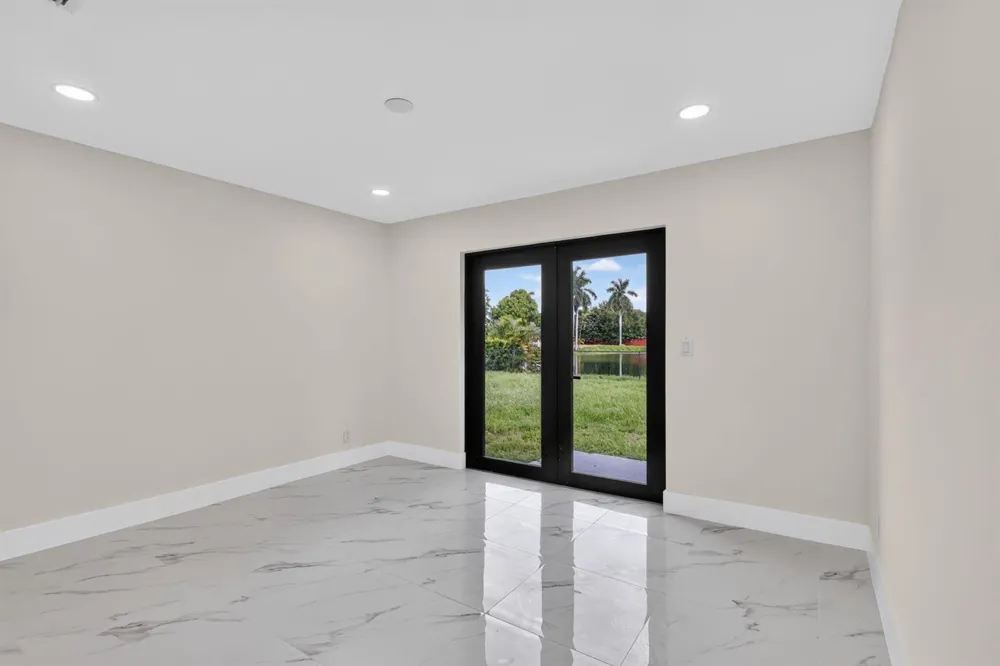 3185 Riddle Road West Palm Beach, FL 33406