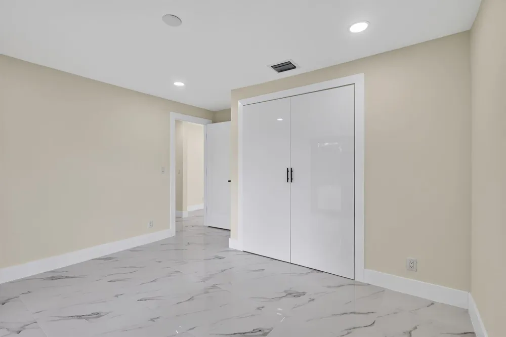 3185 Riddle Road West Palm Beach, FL 33406
