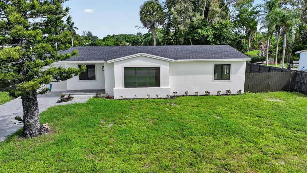 3185 Riddle Road West Palm Beach, FL 33406