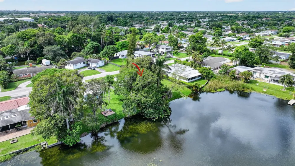 3185 Riddle Road West Palm Beach, FL 33406