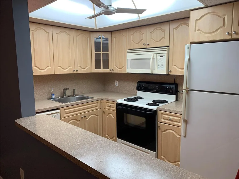 5530 NW 44TH STREET #311C Lauderhill, FL 33319