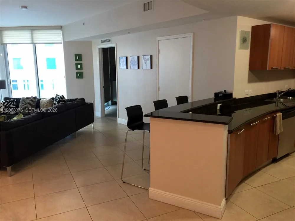 3000 NE 188th St #506 Aventura, FL 33180