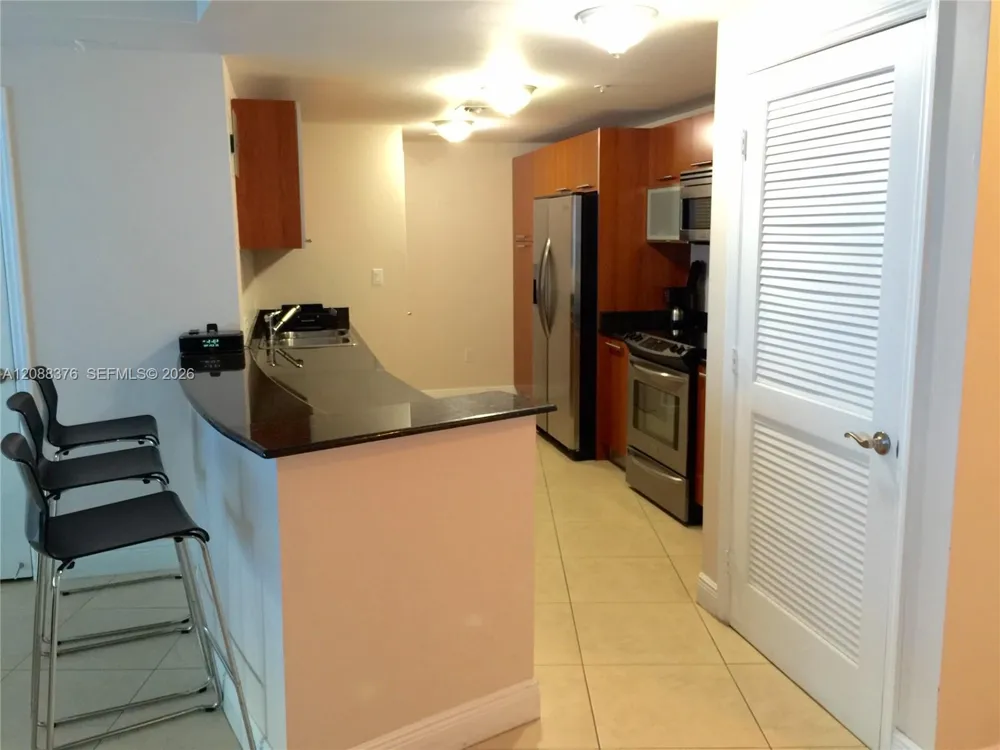 3000 NE 188th St #506 Aventura, FL 33180