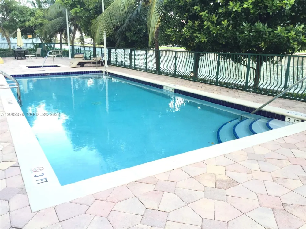 3000 NE 188th St #506 Aventura, FL 33180