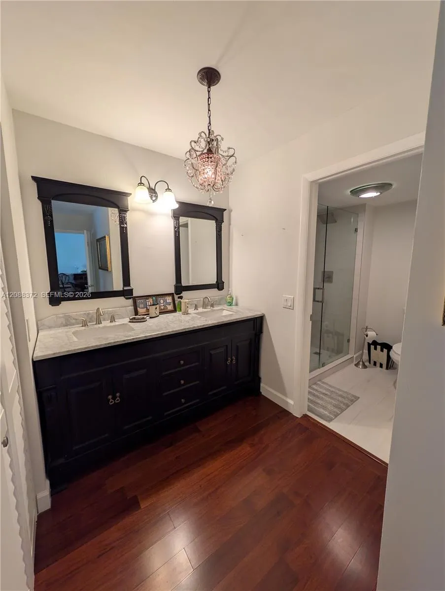 8460 Casa Del Lago #H Boca Raton, FL 33433