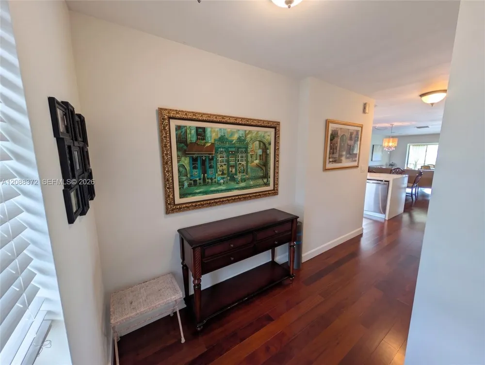 8460 Casa Del Lago #H Boca Raton, FL 33433