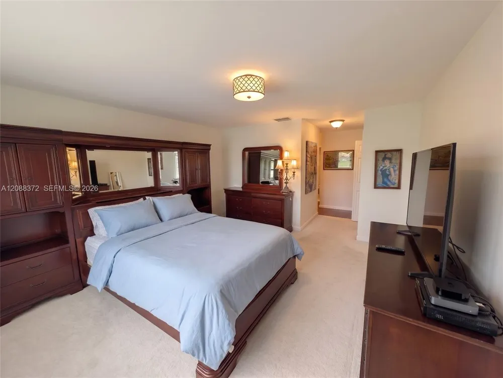 8460 Casa Del Lago #H Boca Raton, FL 33433