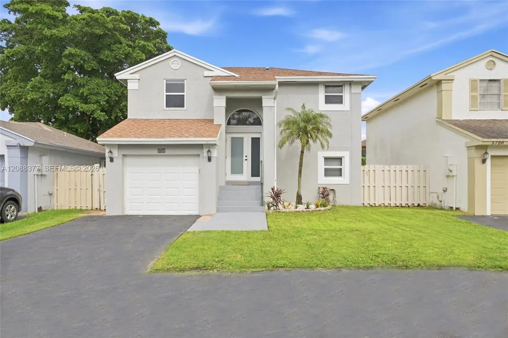 3724 NW 107th Ter Sunrise, FL 33351