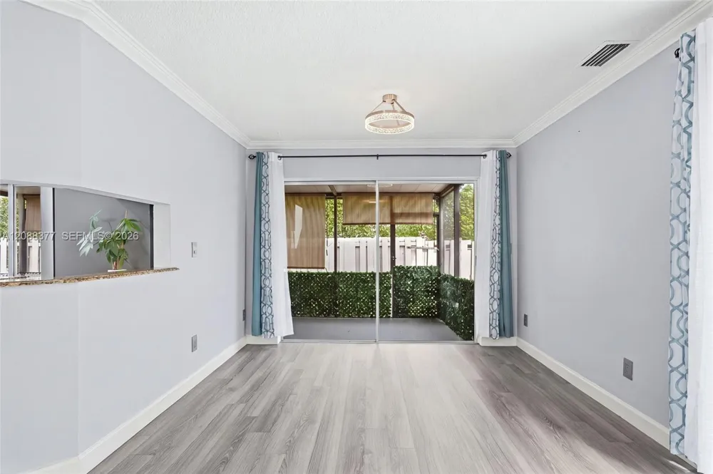 3724 NW 107th Ter Sunrise, FL 33351