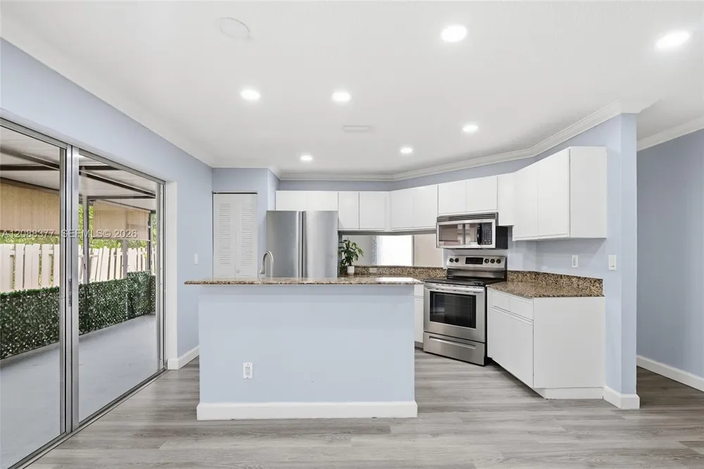 3724 NW 107th Ter Sunrise, FL 33351