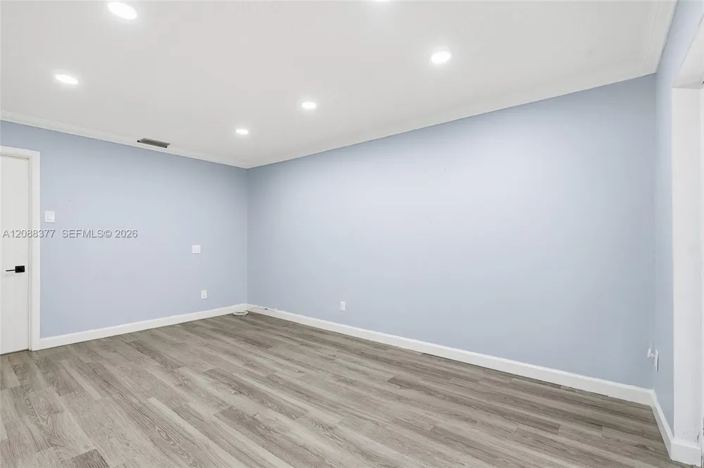 3724 NW 107th Ter Sunrise, FL 33351