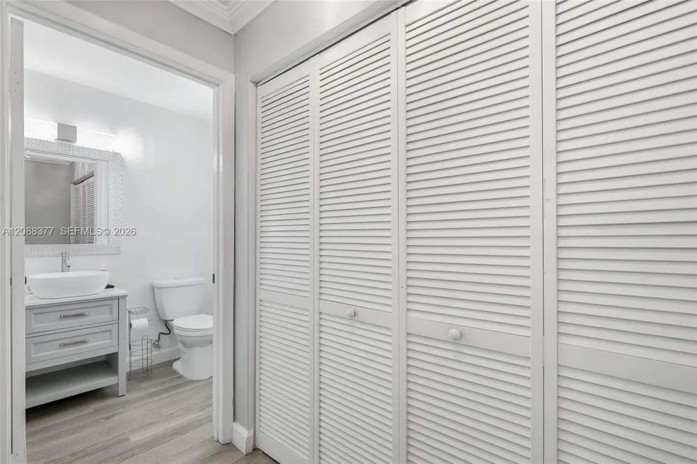 3724 NW 107th Ter Sunrise, FL 33351