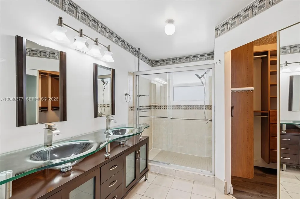 3724 NW 107th Ter Sunrise, FL 33351