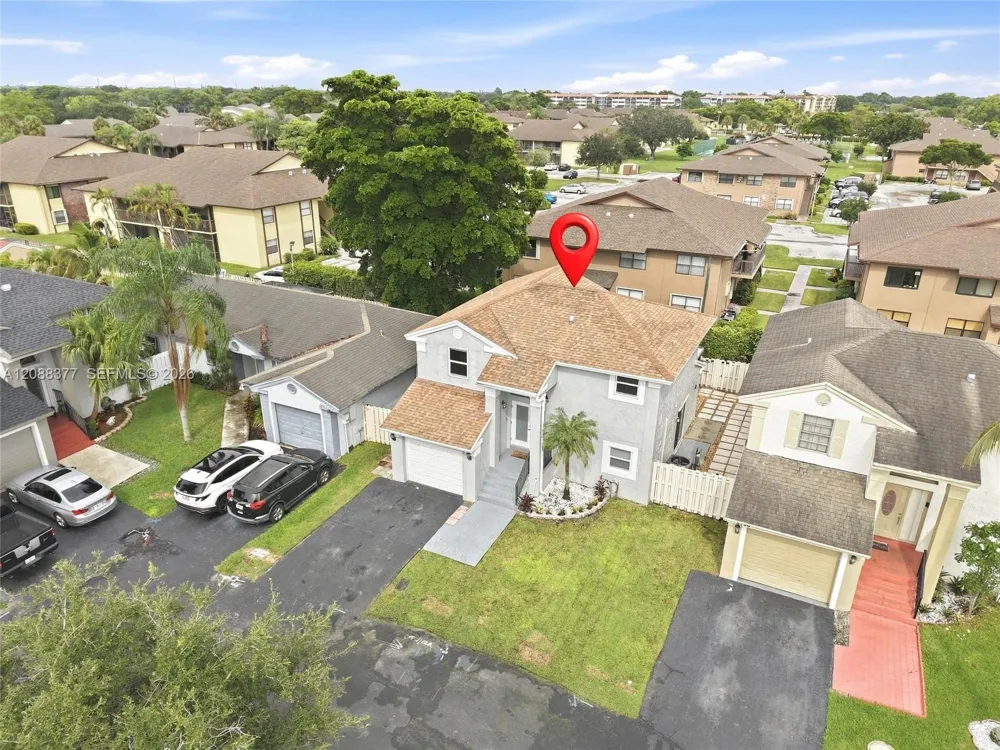 3724 NW 107th Ter Sunrise, FL 33351