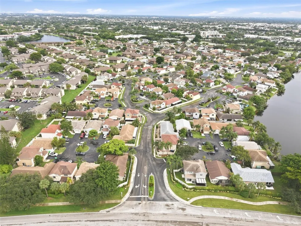 3724 NW 107th Ter Sunrise, FL 33351
