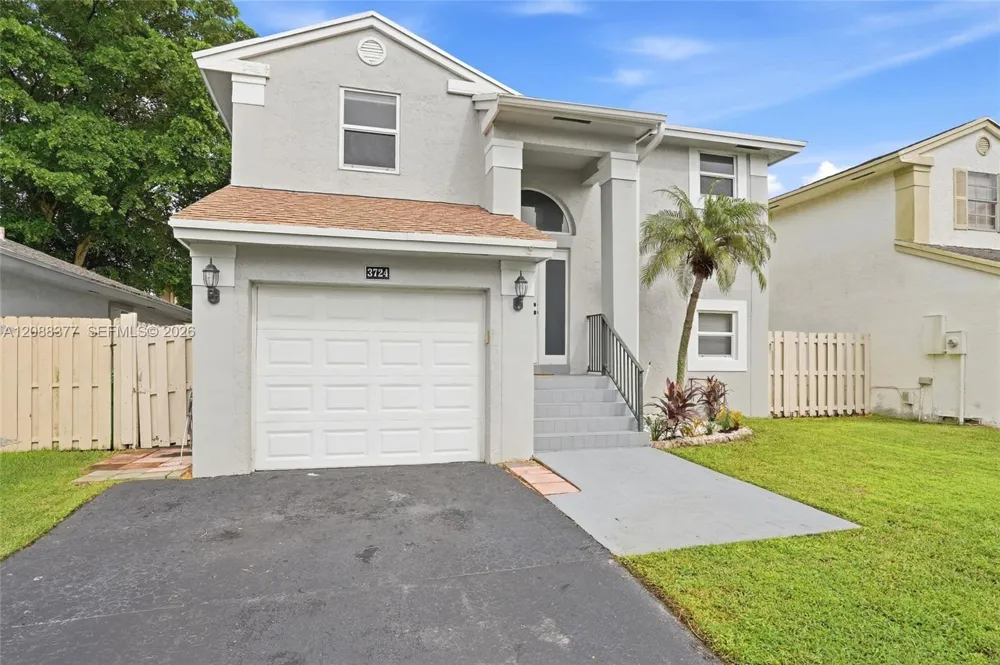 3724 NW 107th Ter Sunrise, FL 33351