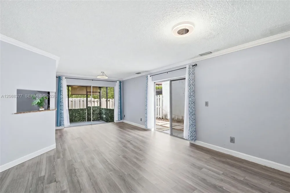3724 NW 107th Ter Sunrise, FL 33351