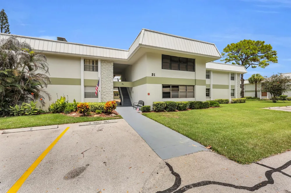 2302 Sunrise Boulevard #209 Fort Pierce, FL 34982