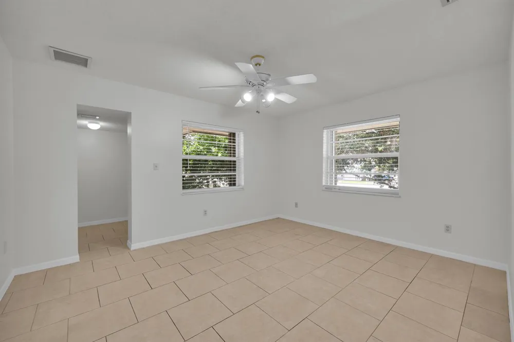 2302 Sunrise Boulevard #209 Fort Pierce, FL 34982