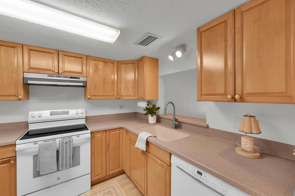 2302 Sunrise Boulevard #209 Fort Pierce, FL 34982