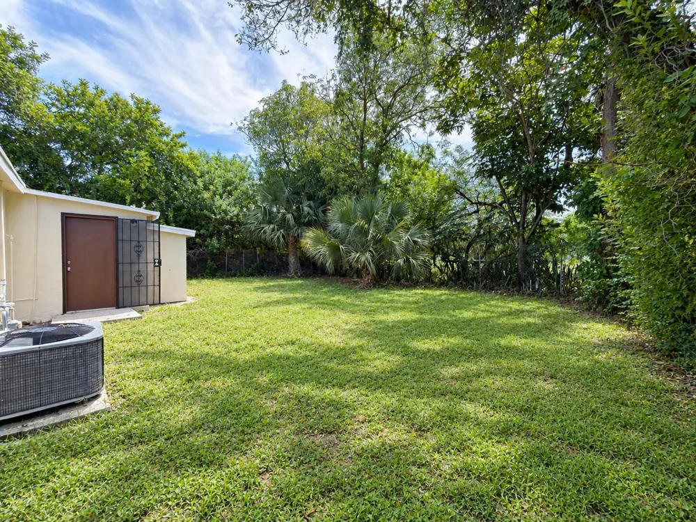 706 23RD STREET West Palm Beach, FL 33407