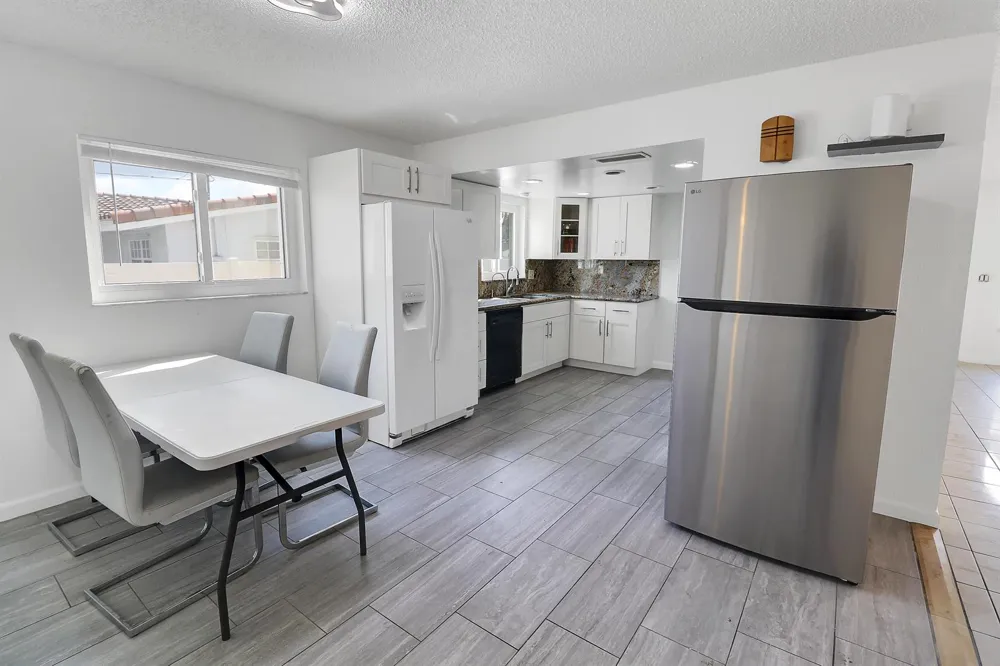 2233 NW 3RD AVENUE Boca Raton, FL 33431