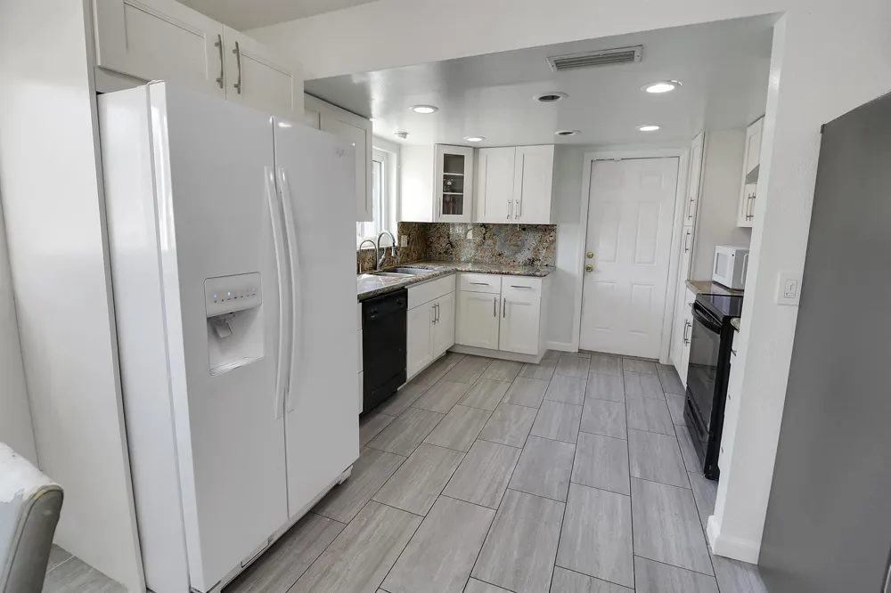 2233 NW 3RD AVENUE Boca Raton, FL 33431