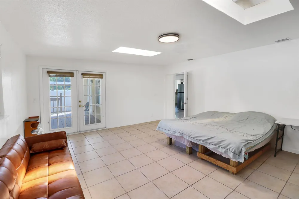 2233 NW 3RD AVENUE Boca Raton, FL 33431