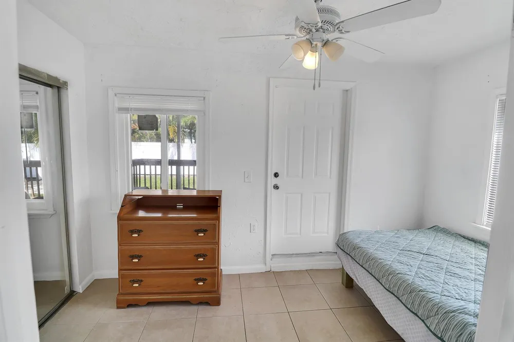 2233 NW 3RD AVENUE Boca Raton, FL 33431