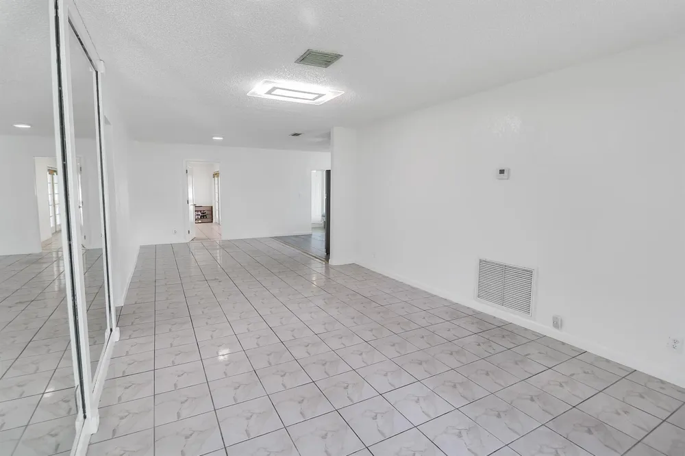 2233 NW 3RD AVENUE Boca Raton, FL 33431