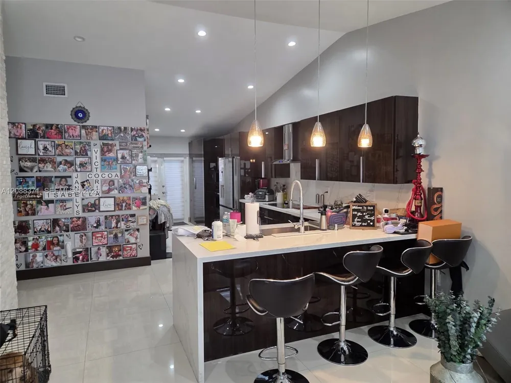 9085 NW 117th St Hialeah Gardens, FL 33018