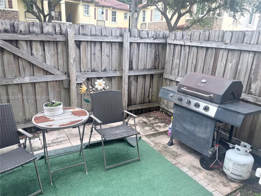 3320 NE 13th Cir Dr #112-23 Homestead, FL 33033