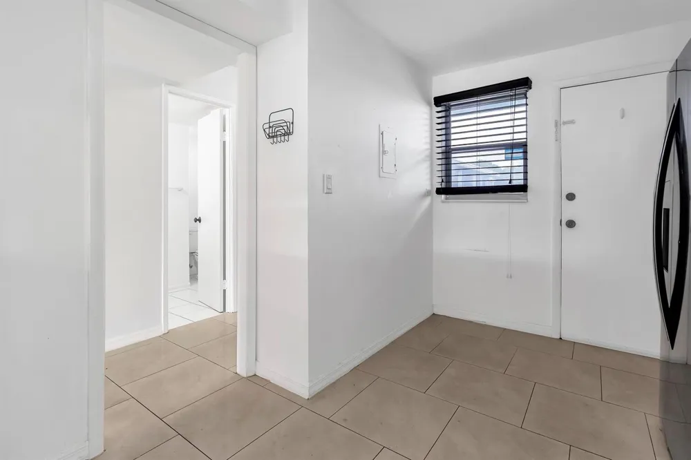 1690 NE 191st Street #405-1 North Miami Beach, FL 33179