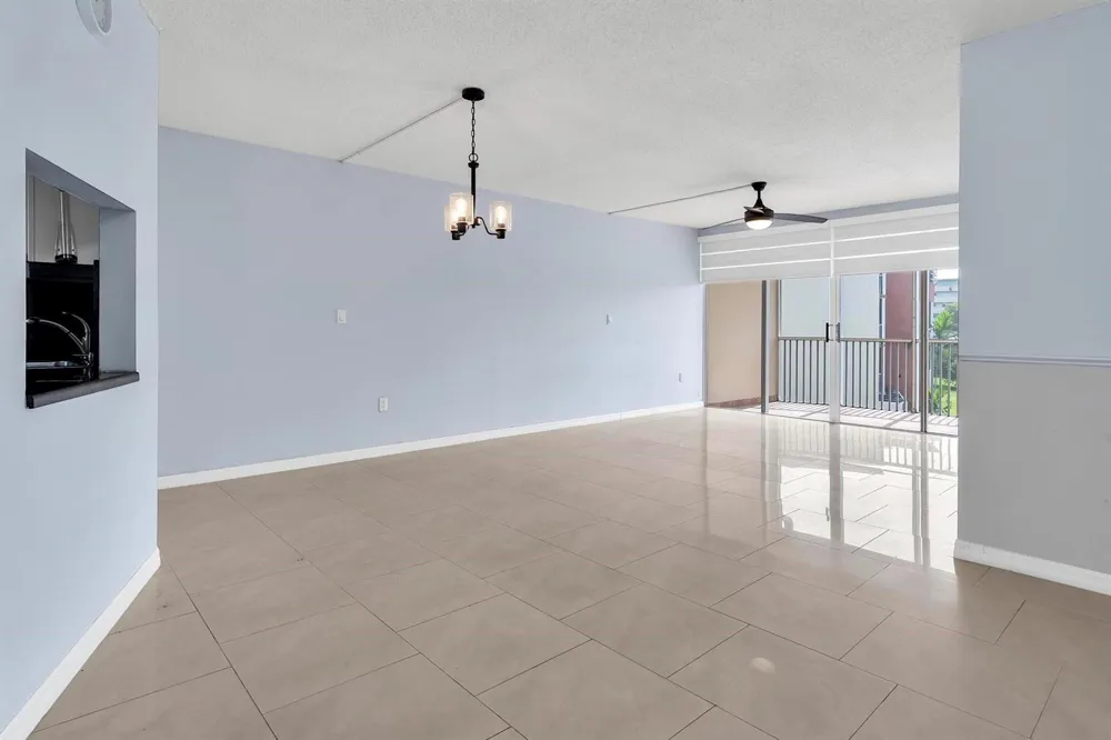 1690 NE 191st Street #405-1 North Miami Beach, FL 33179