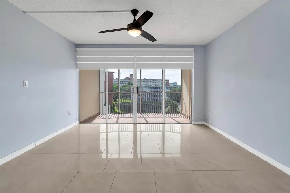 1690 NE 191st Street #405-1 North Miami Beach, FL 33179