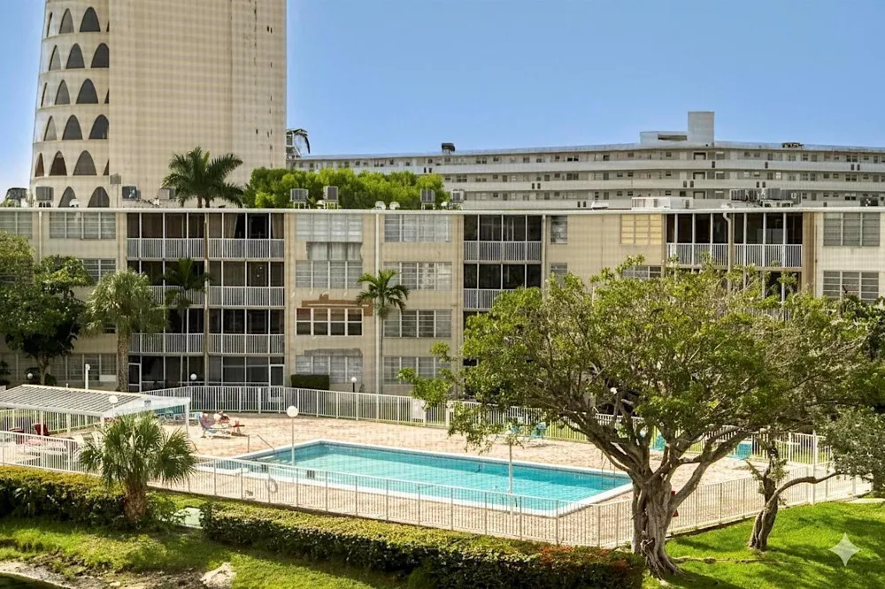 1690 NE 191st Street #405-1 North Miami Beach, FL 33179