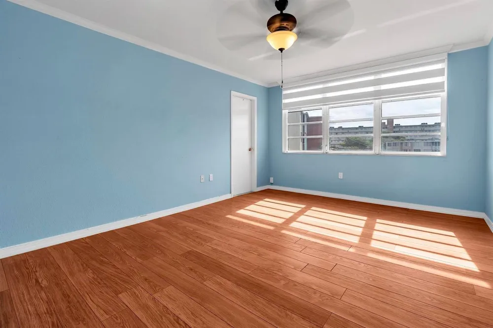 1690 NE 191st Street #405-1 North Miami Beach, FL 33179