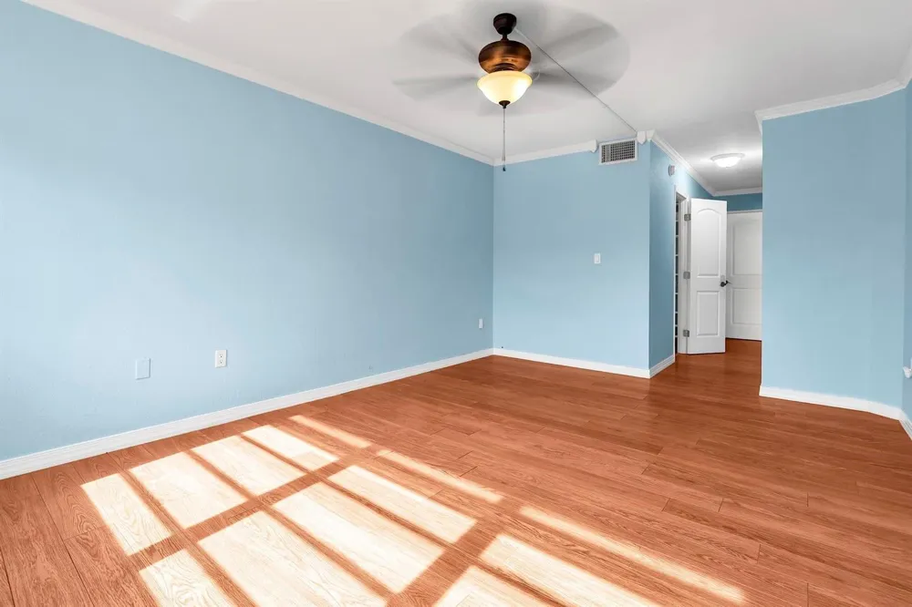 1690 NE 191st Street #405-1 North Miami Beach, FL 33179