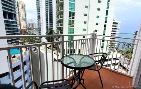 185 SE 14th Ter #1203