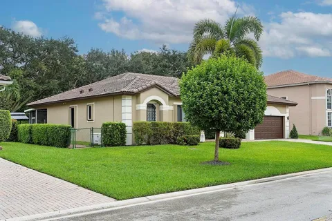 5734 NW 50th Drive