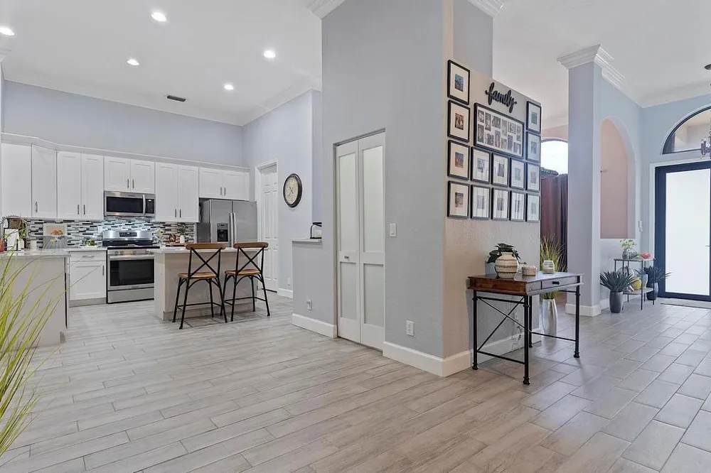 5734 NW 50th Drive Coral Springs, FL 33067