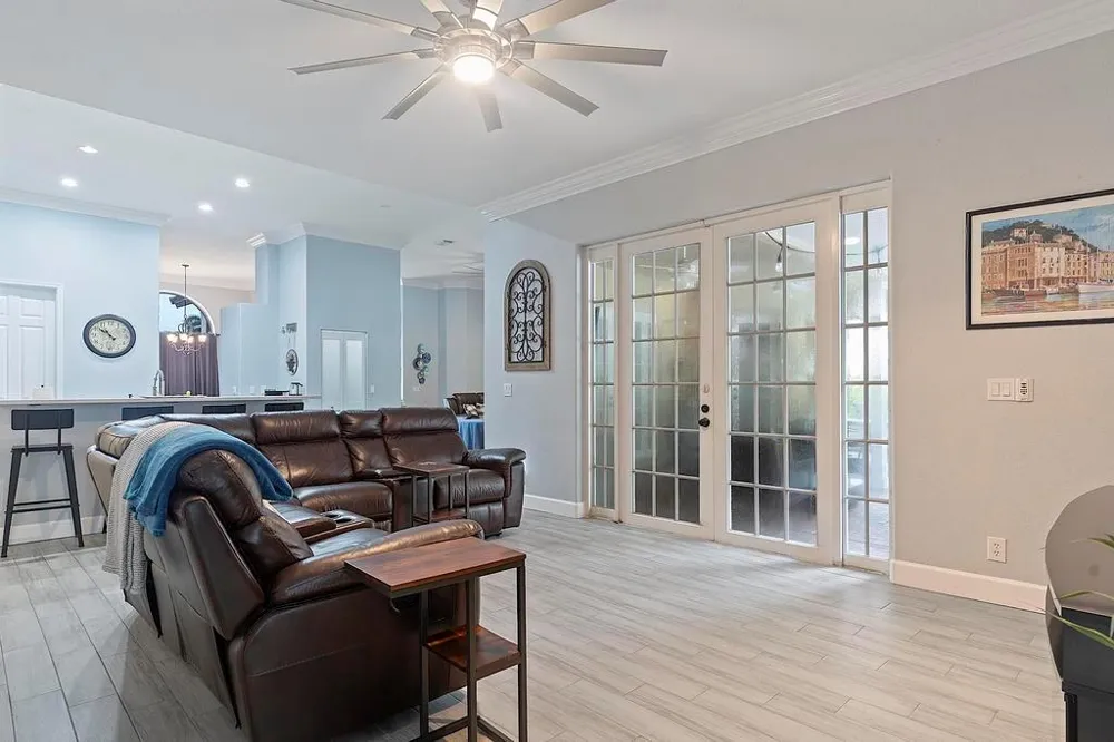 5734 NW 50th Drive Coral Springs, FL 33067