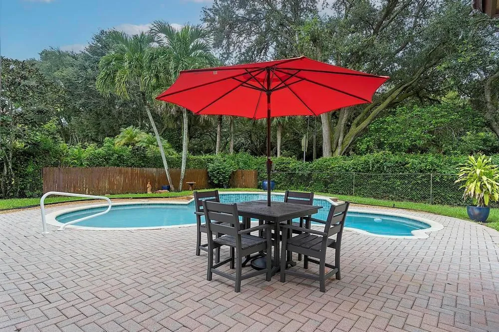5734 NW 50th Drive Coral Springs, FL 33067