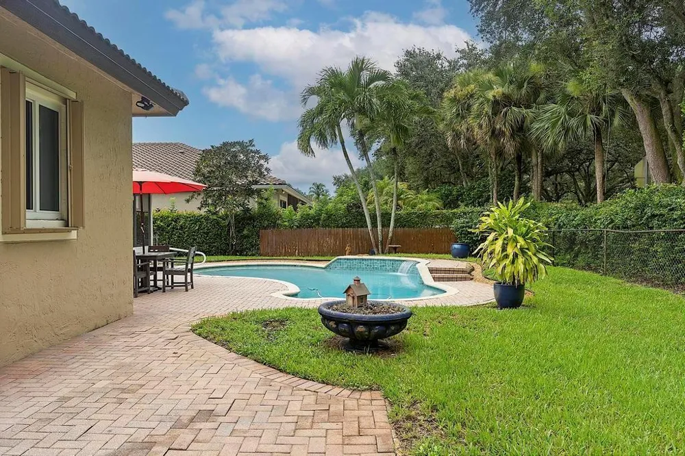 5734 NW 50th Drive Coral Springs, FL 33067