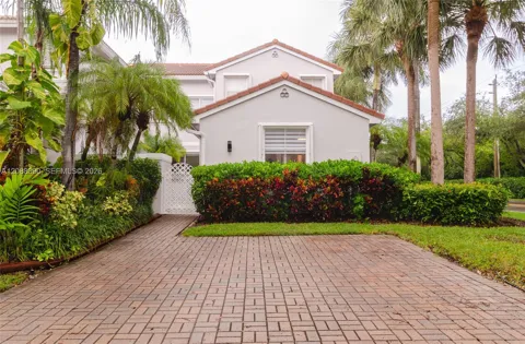 1115 Cherrypalm