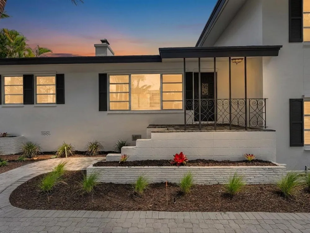 702 S RIVERSIDE DRIVE Pompano Beach, FL 33062